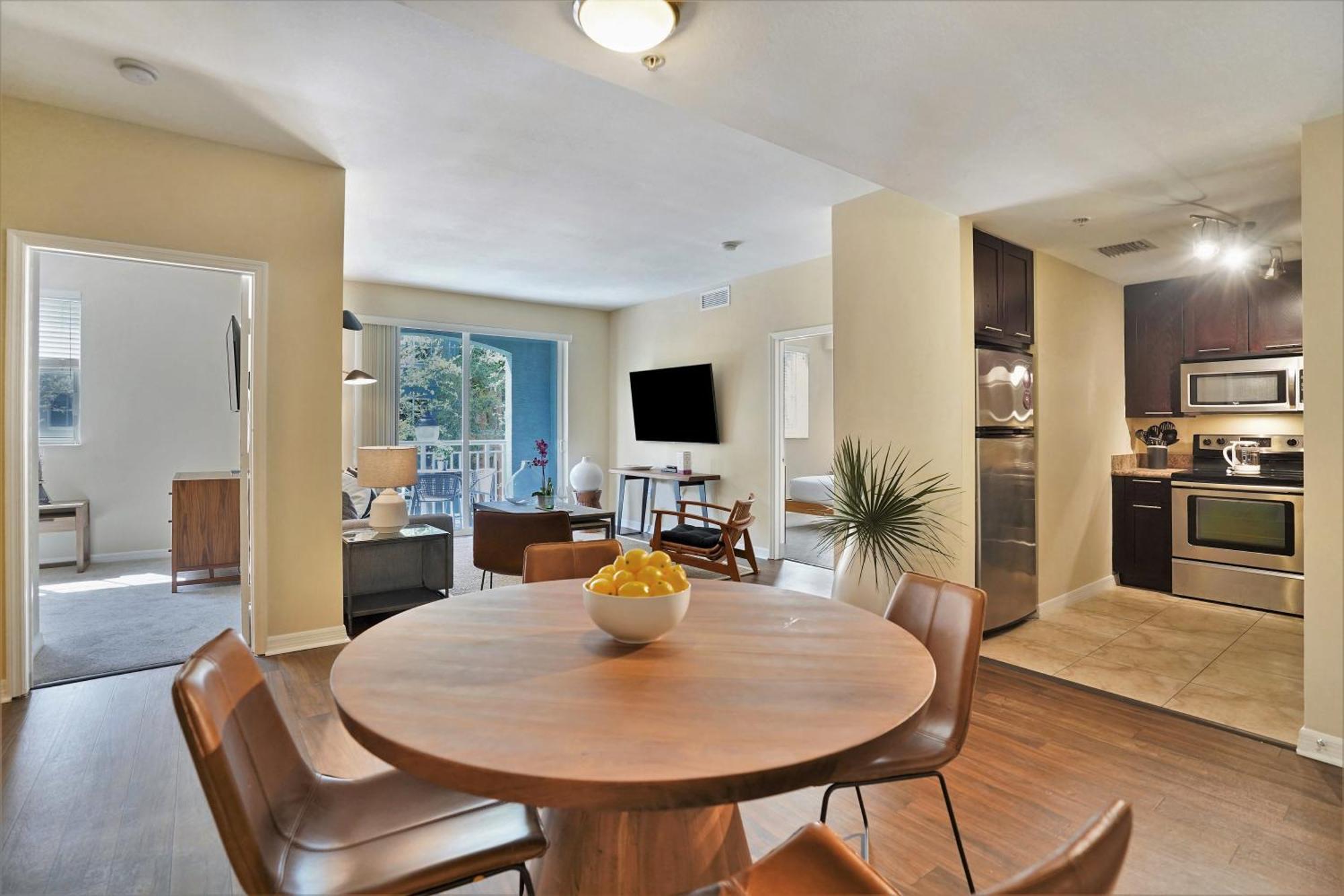 Dharma Home Suites South Miami At Red Road Commons 외부 사진